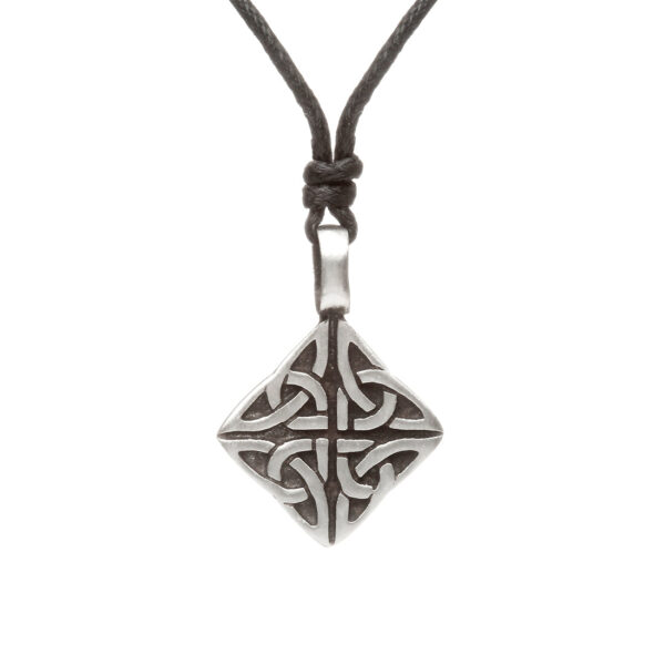 GREEN LEGEND KNOTWORK CHOKER